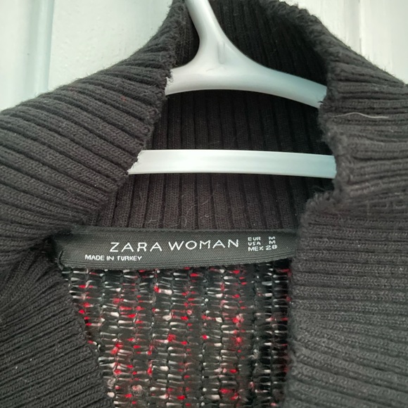 Zara Women’s Turtleneck Sweater - Picture 2 of 3
